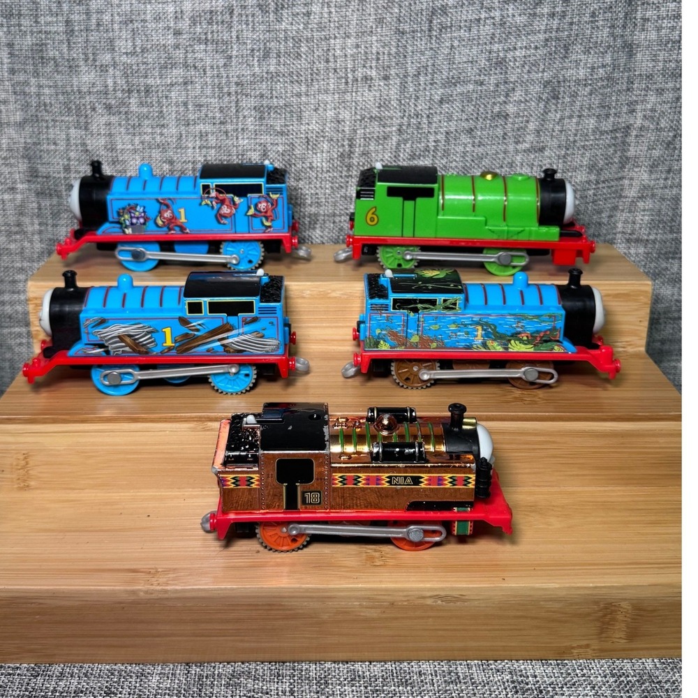 Thomas & Friends TrackMaster Motorized Engine Lot Thomas Percy Nia 5pc Train Set